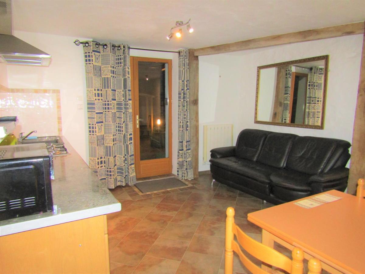 Tlc Gites And B&B Tusson Zewnętrze zdjęcie