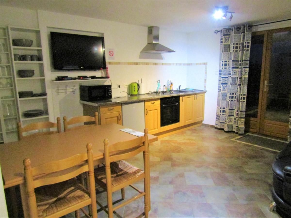 Tlc Gites And B&B Tusson Zewnętrze zdjęcie